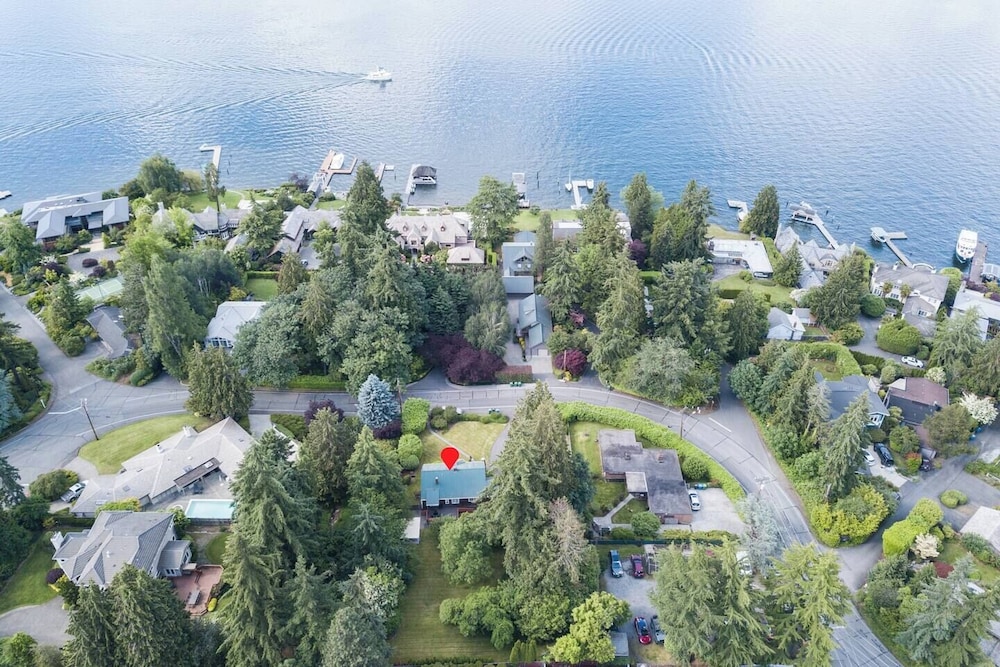 Private park in a cozy home next to I-90 huge yard