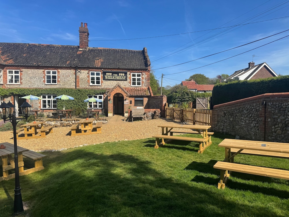 The Wheatsheaf Pub West Beckham