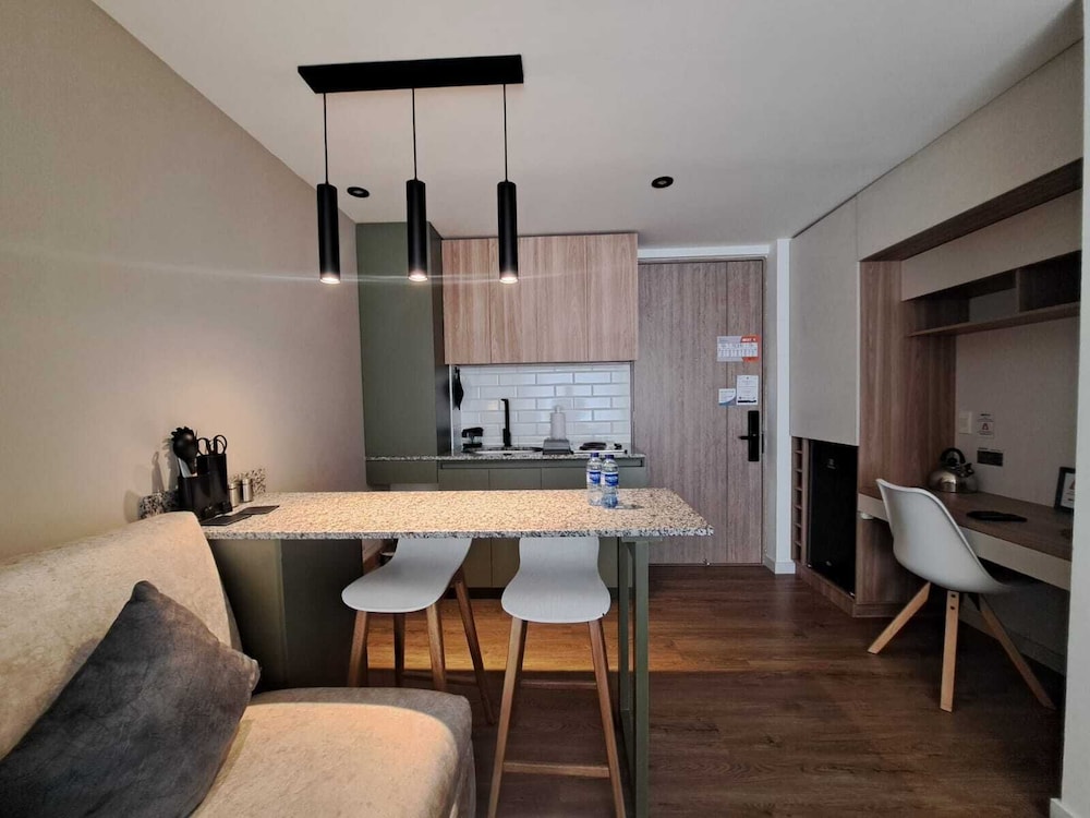 Tribeca 94 by Jalo