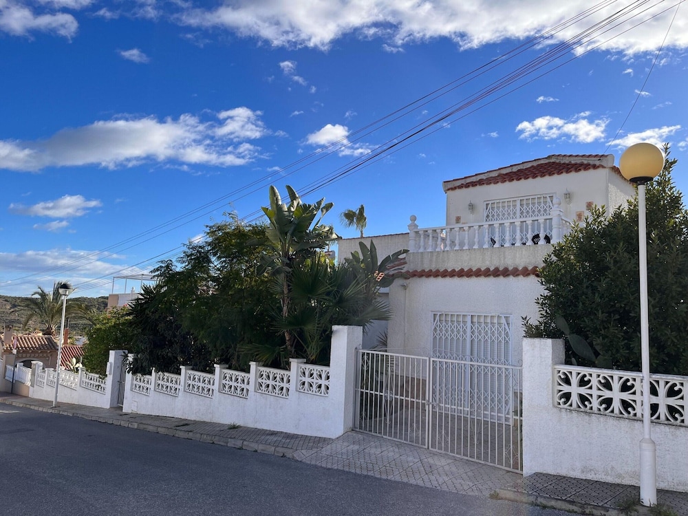 Costa Blanca Poolside Bliss