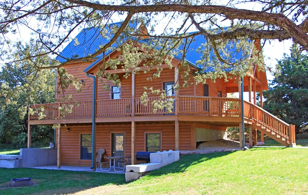 Acorns Resort