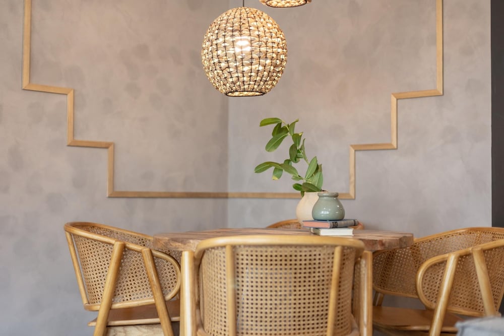 Abardok - 1 Bedroom and Terrace in R os Rosas