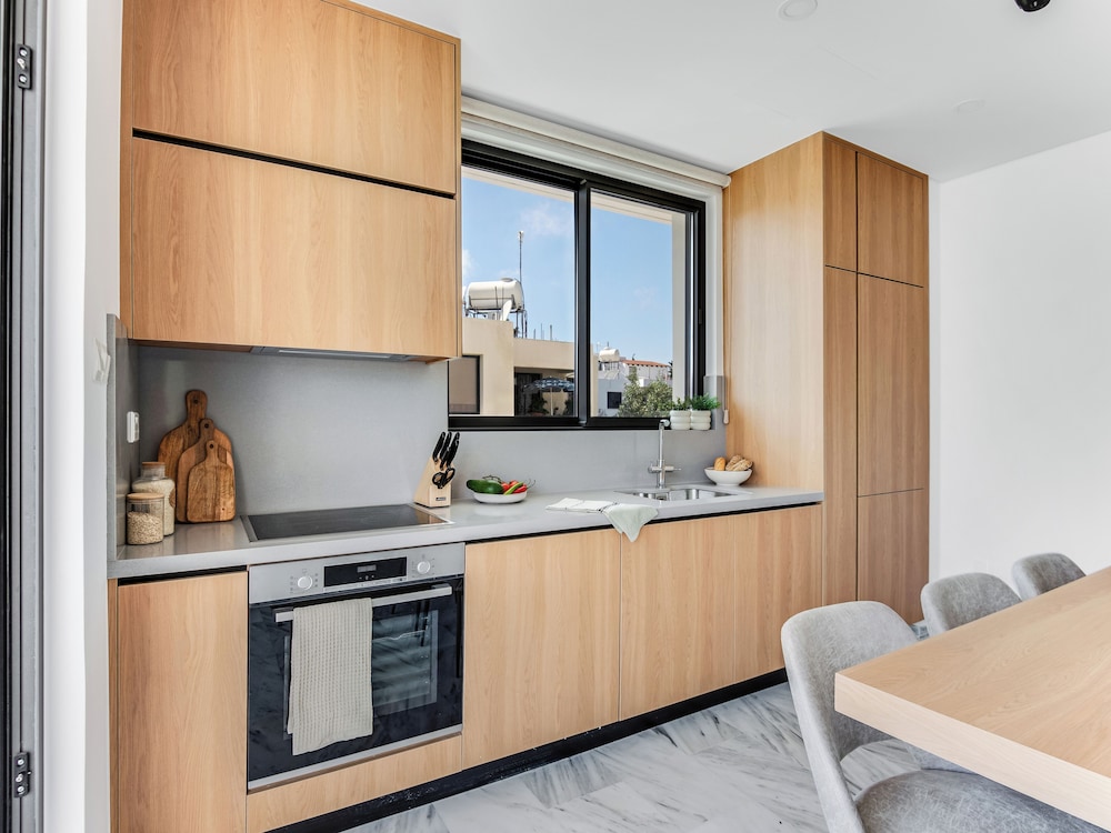 Sanders Olive Shared Pool Apartments