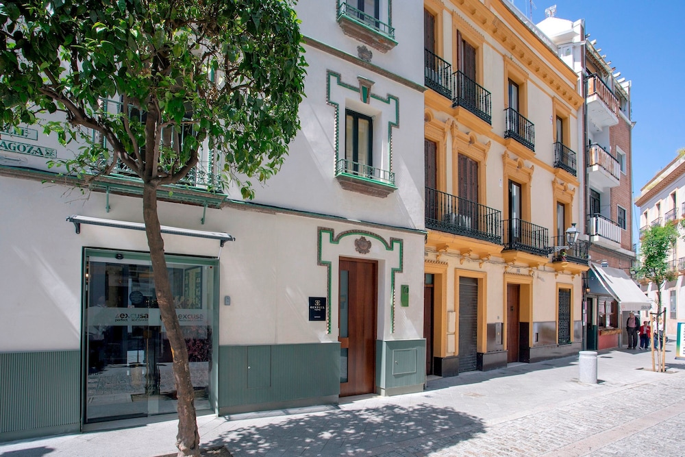 Apartment With Pool in Seville Gamazo Terrace II