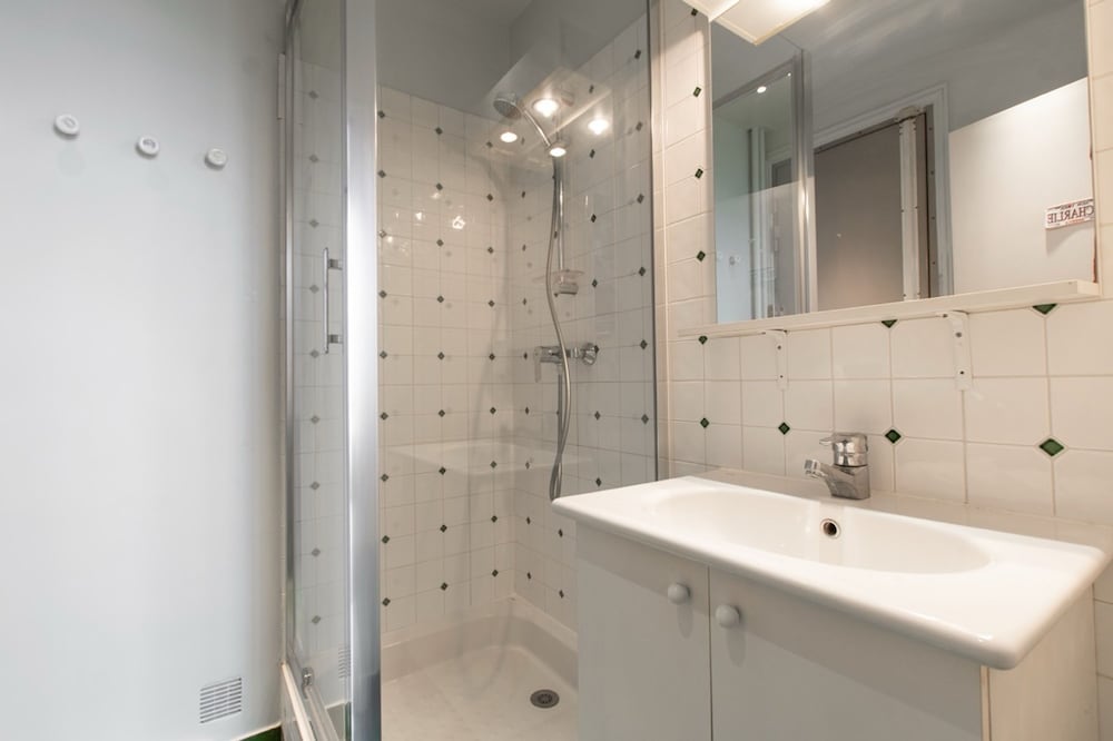 Splendid 5BR Family Apartment - Trocadero