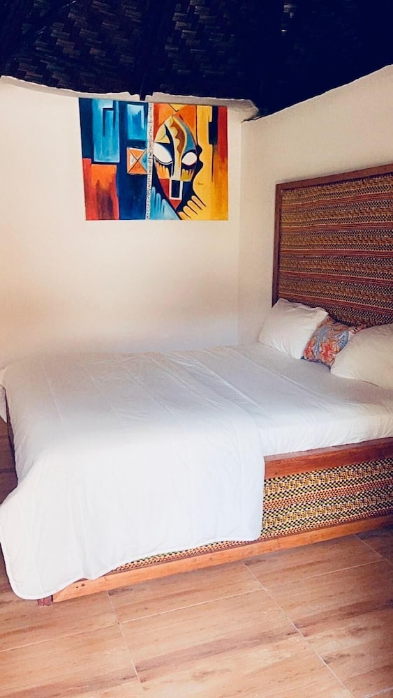B. Home Resort and Spa