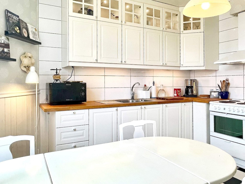 4 Person Holiday Home in Sodra Vi-by Traum view 2
