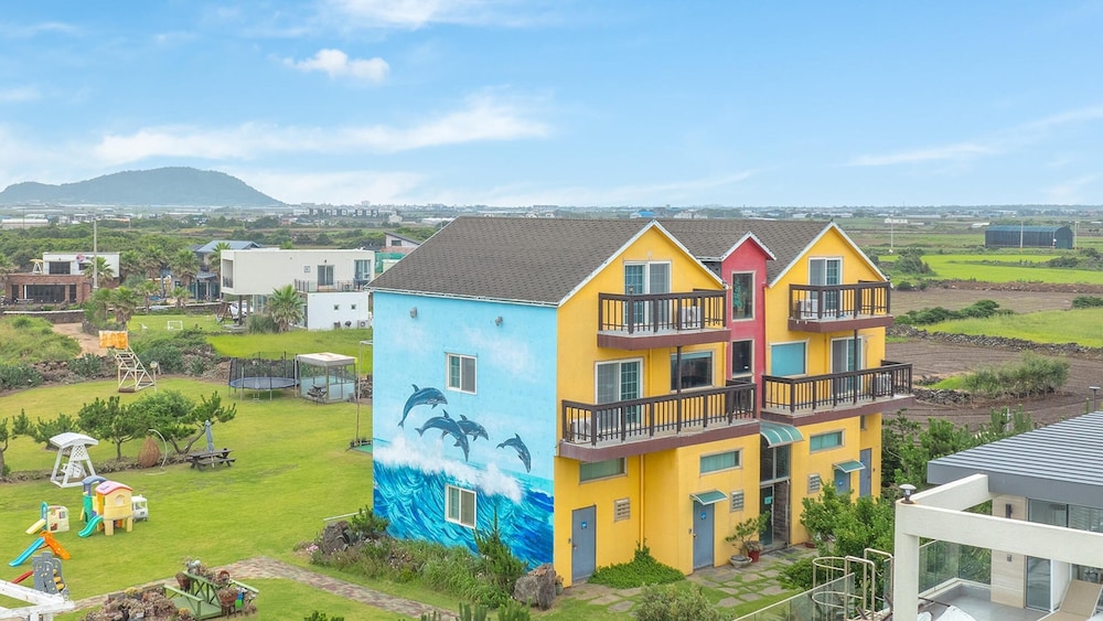 Jeju Kids and Dolphin Pension