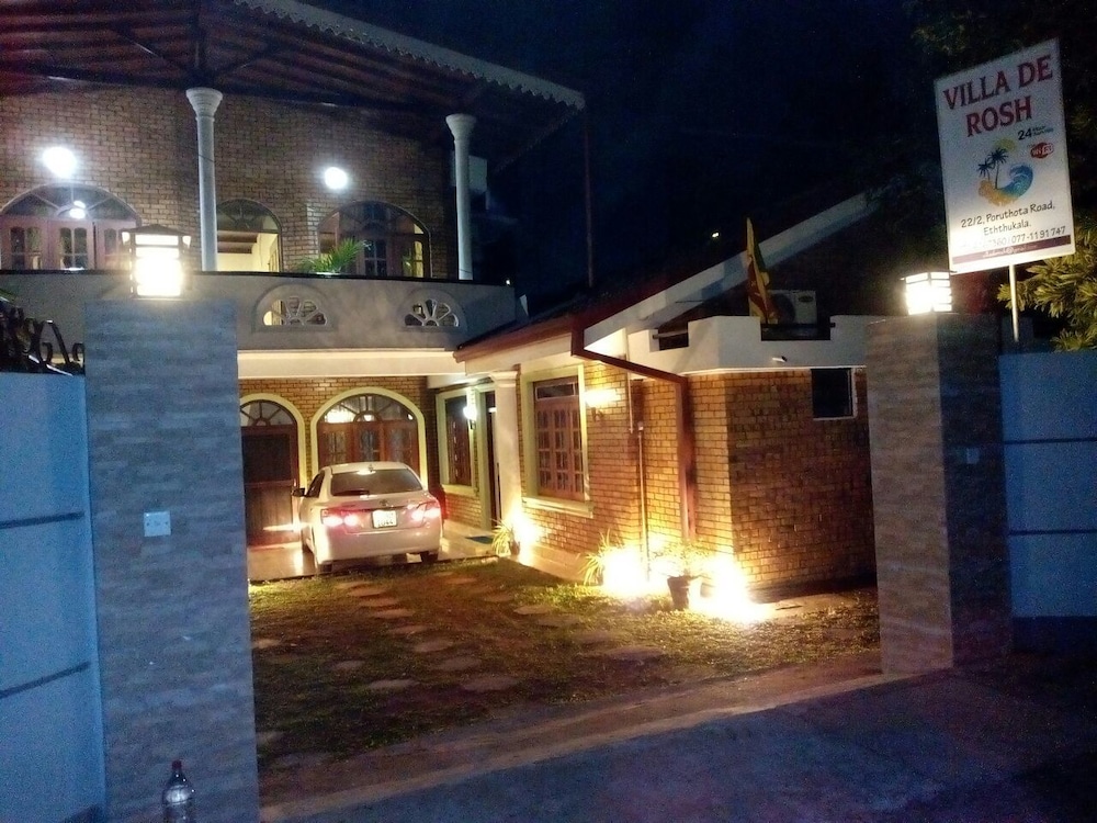 Villa De Rosh