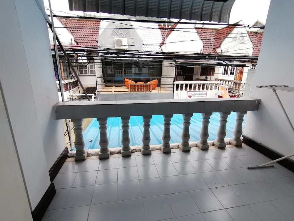 Singharaj House