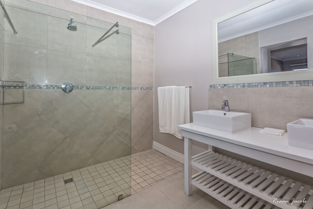 Gansbaai Seafront Holiday House: Ons C-huis