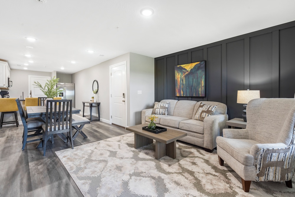 Earl Grey Escape - Chic 3 Bdr!