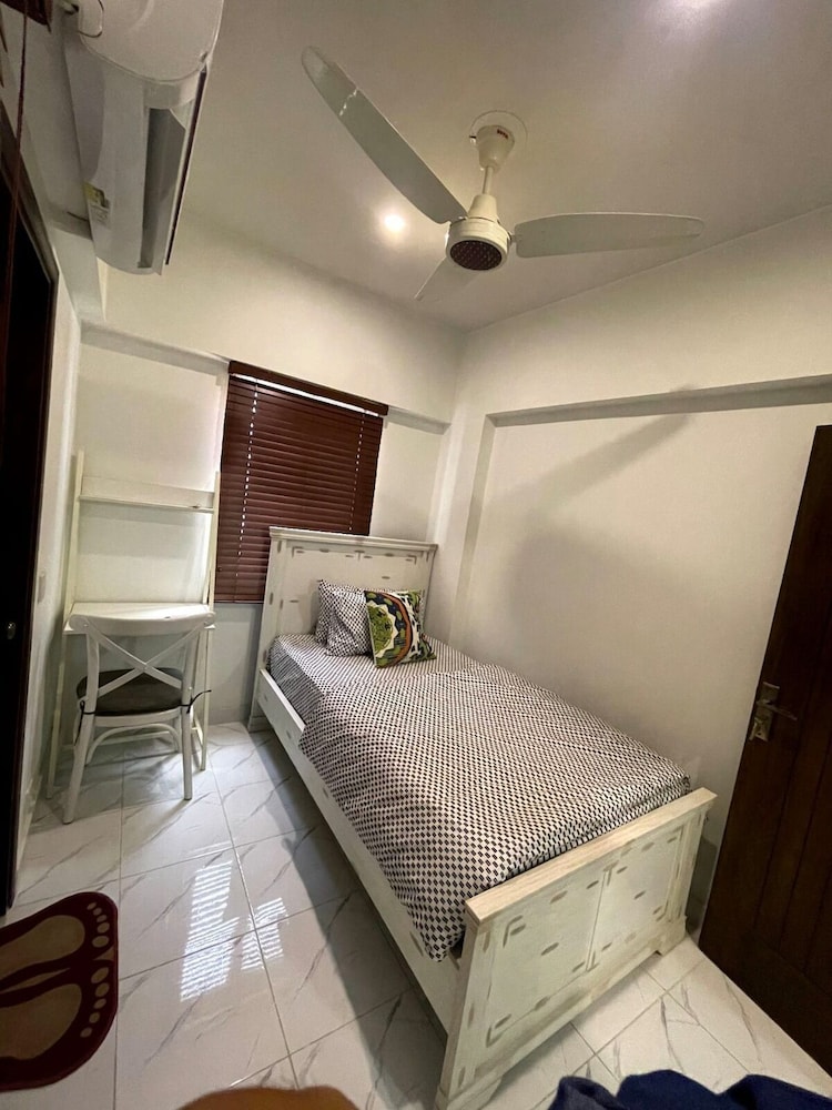 Multan Luxury Guest House view 4