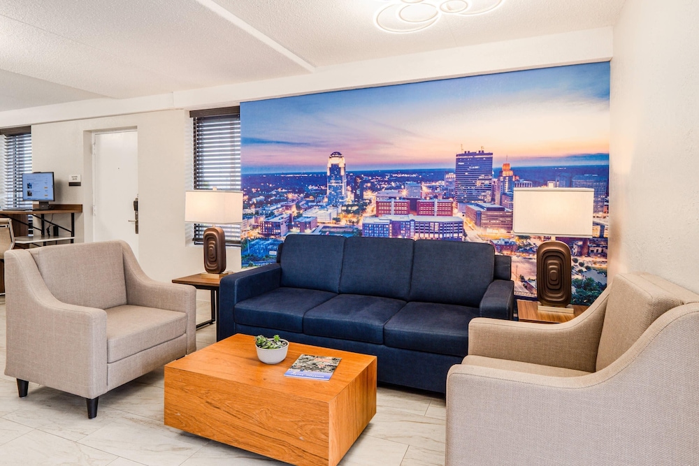 Clarion Pointe Winston – Salem Downtown