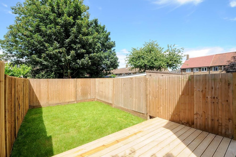 outdoor bbq area