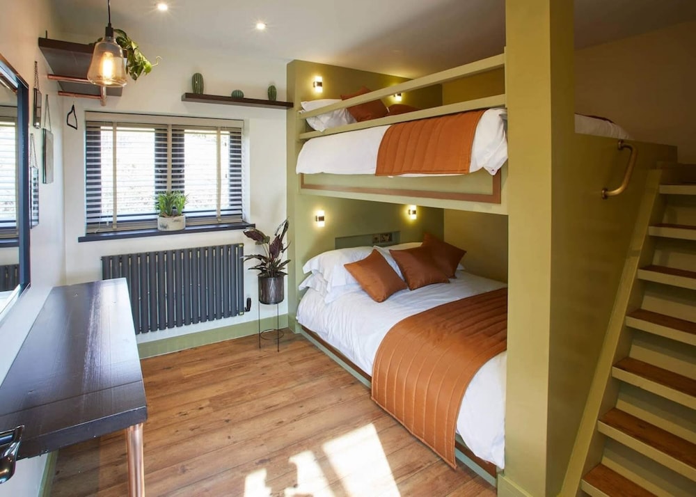 Host Stay The Nook view 4