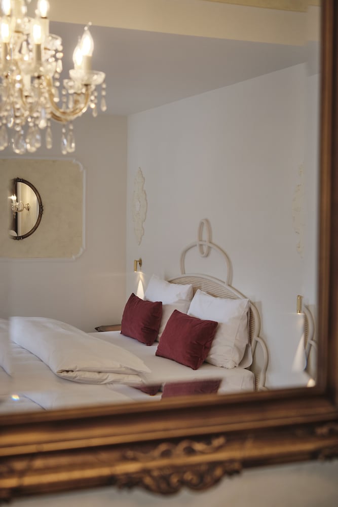 Wellnesshotel ...liebes Rot-Flüh