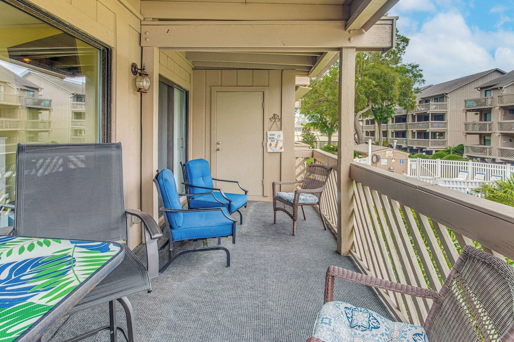 Poolside Fun + Ocean Strolls: Myrtle Beach Oasis!
