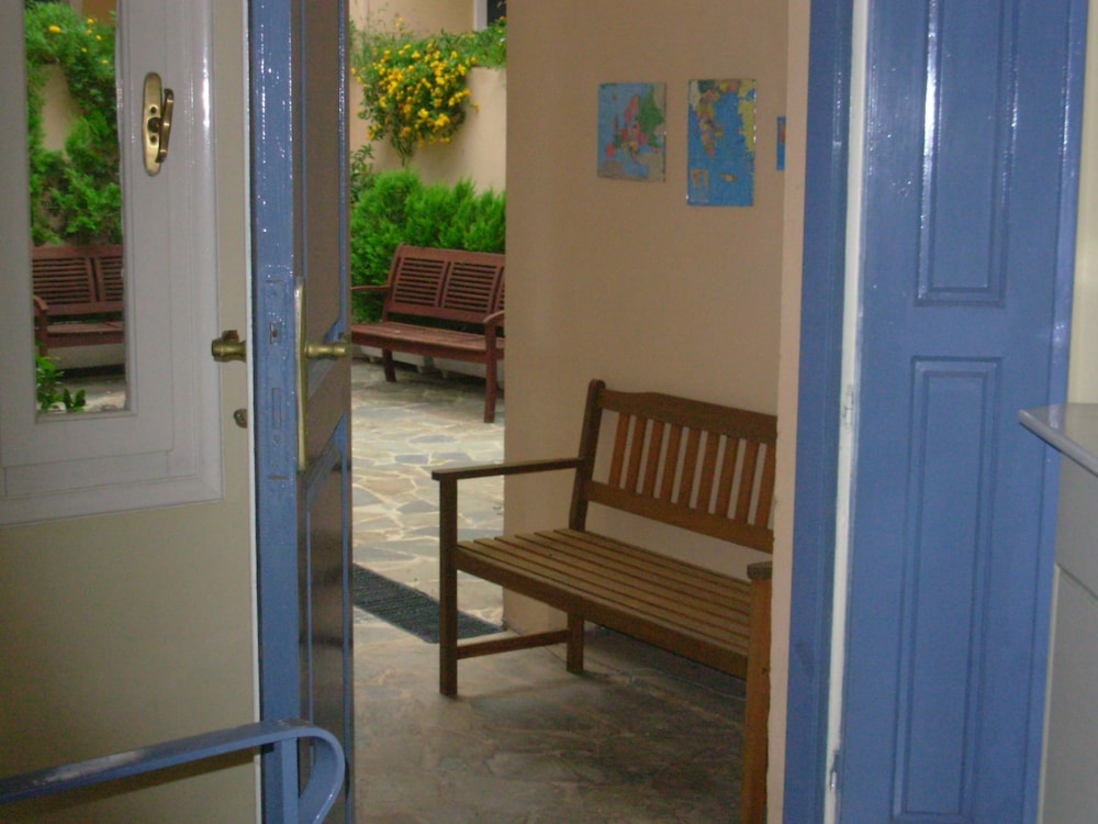Louisa Apartments
