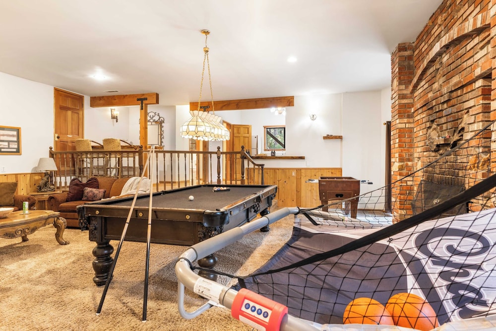 Lakeview Cabin w/ Game Room & Deck Near Ski Slopes & Trails Sleeps 20 Waterview by Avantstay