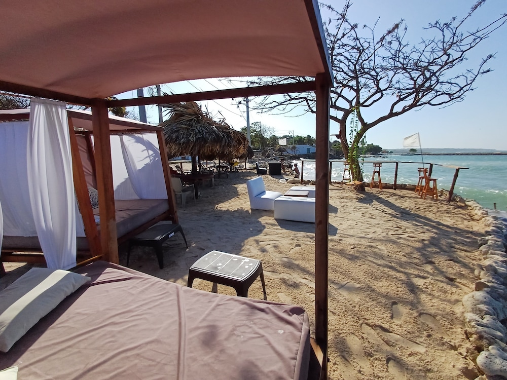PUNTA ARENA BEACH HOSTEL