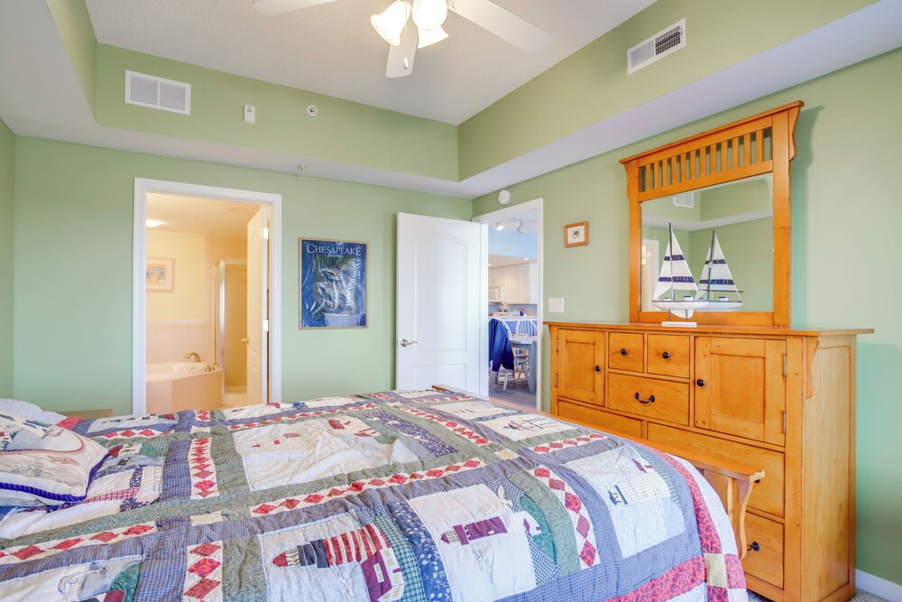 Walk to Main St: Condo w/ Pool Access in Crisfield