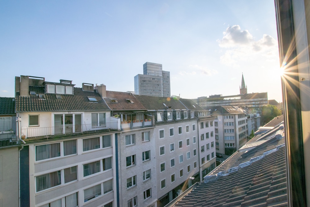 Sunny Penthouse in City Center