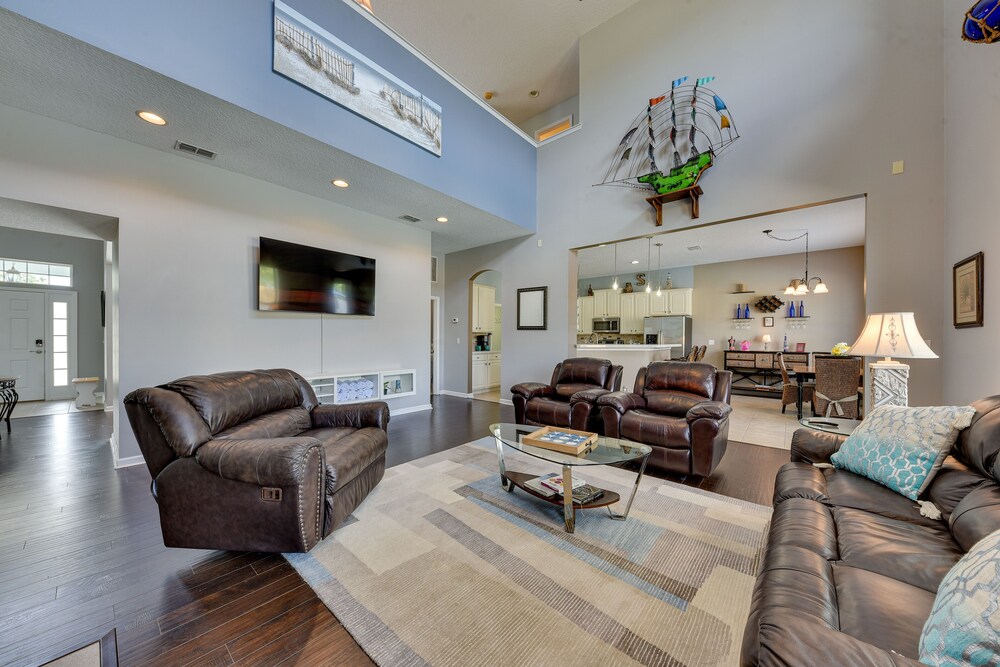 Spacious Jacksonville Vacation Home - Private Pool view 5