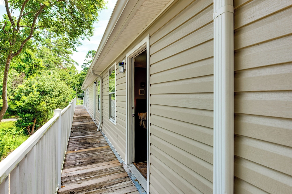 Universities, Parks & More: Getaway in Tallahassee