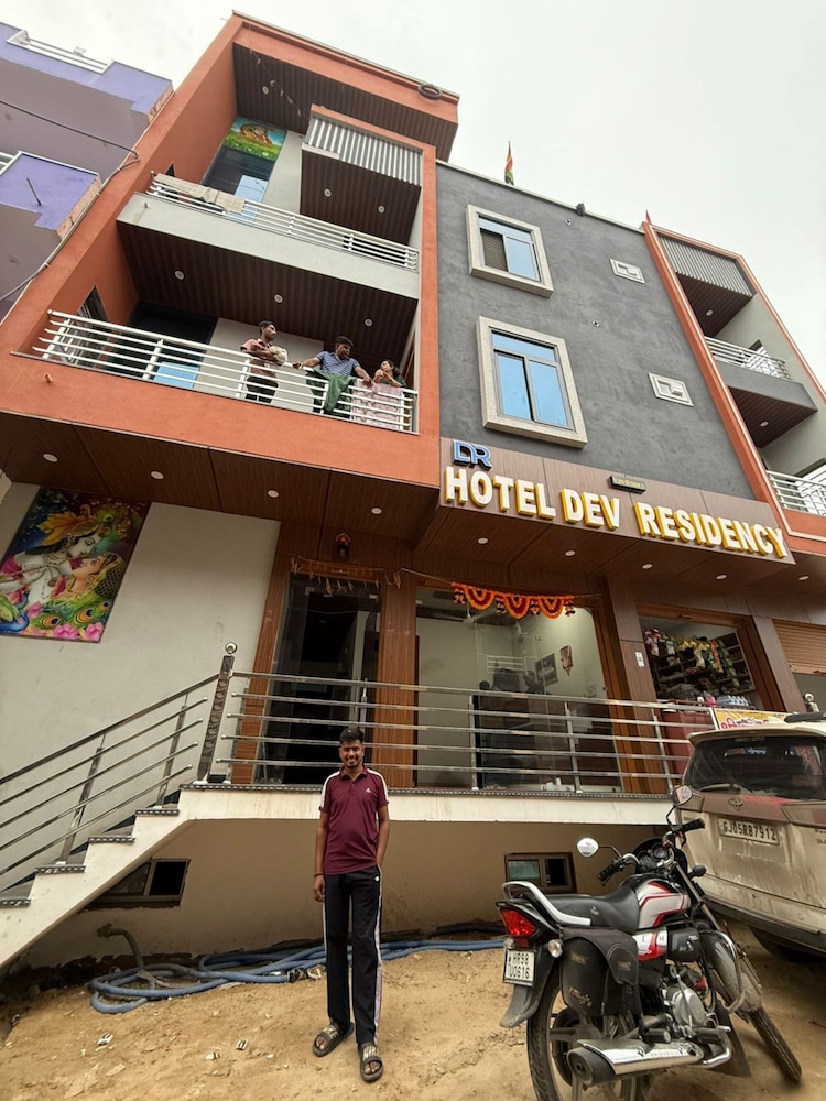 Dev Residency NCR Wale
