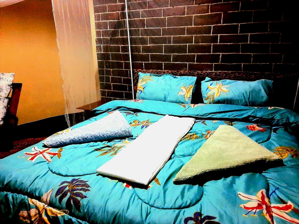 Furahia Eco Inn
