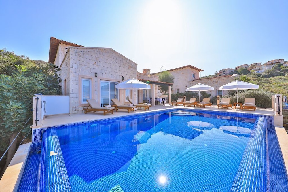 Villa Basil