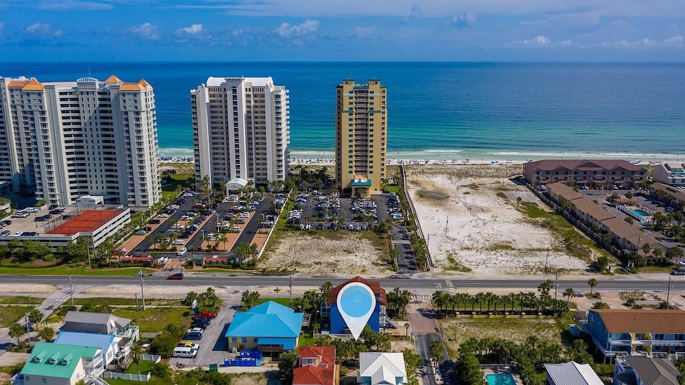 Days Like This -spacious Home Steps From the Beach