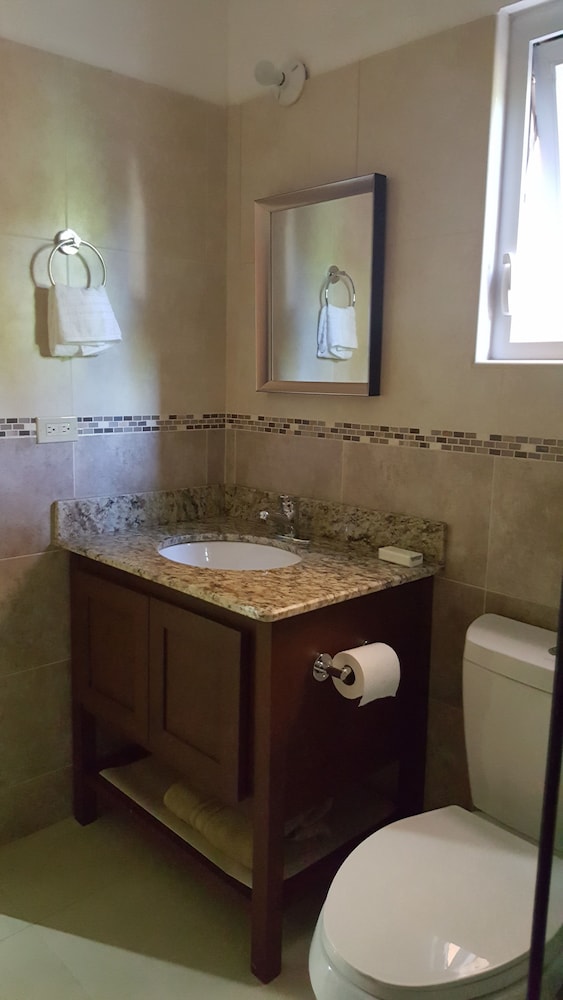 Executive Suites - Palms of Ottawa
