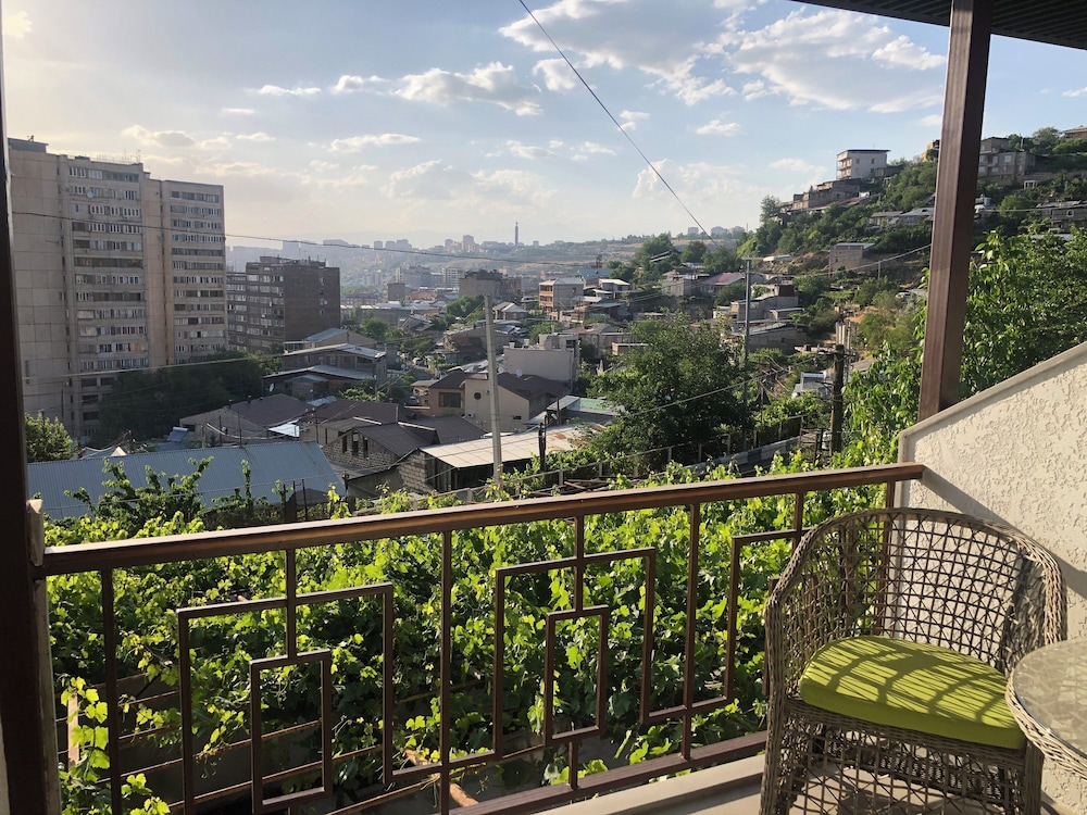 Hillside Guest House