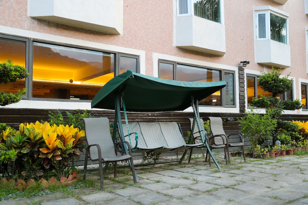 Hoya Hot Springs Resort & Spa