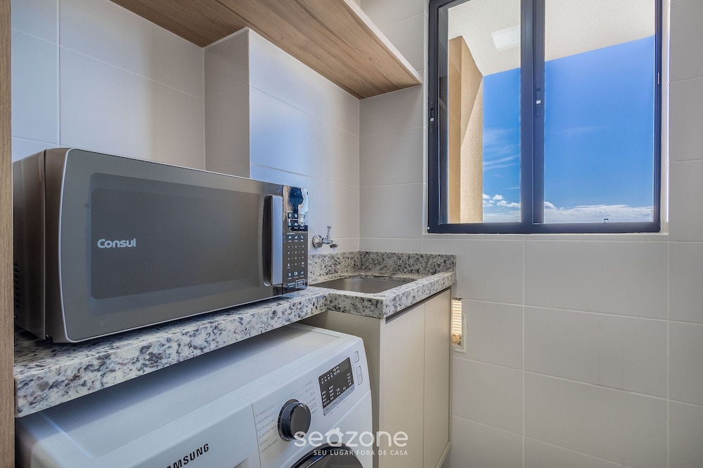 MCB - Apartments With Pool Near the Beach