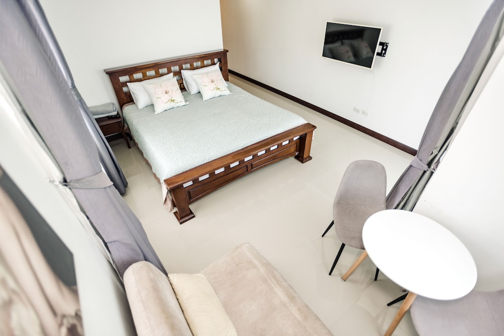 Beach 7 Condo by GrandisVillas