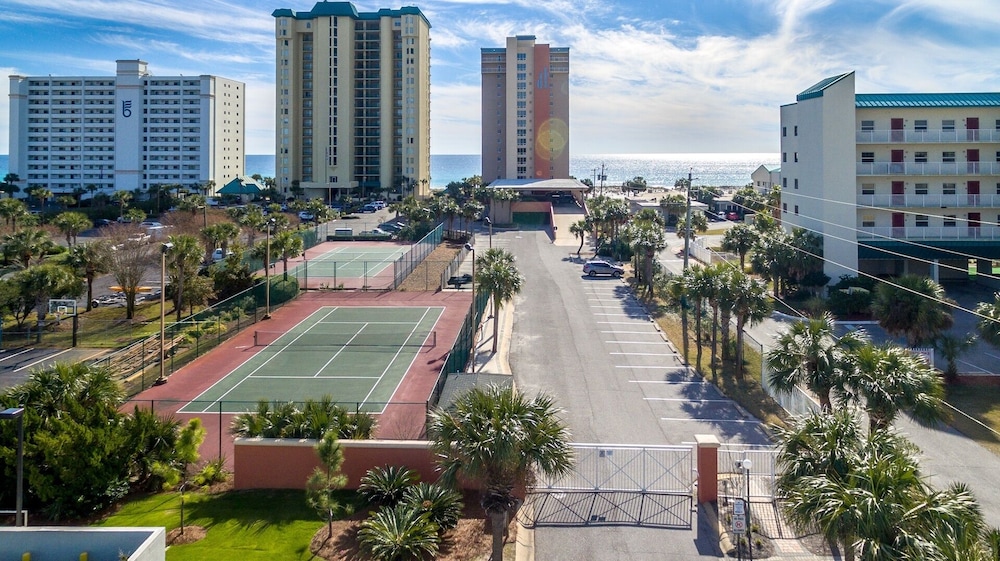 Destin Towers 113 2 Bedroom Condo