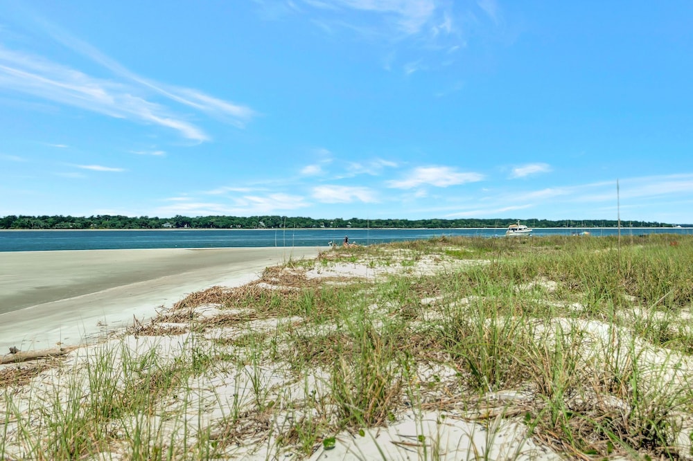 1829 Beachside Tennis at The Sea Pines Resort