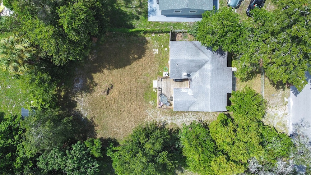 Charming Seminole Heights Getaway