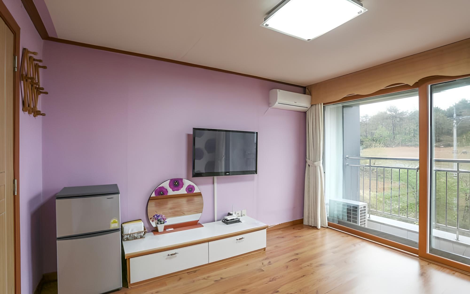 Sokcho White Light House Pension view 5