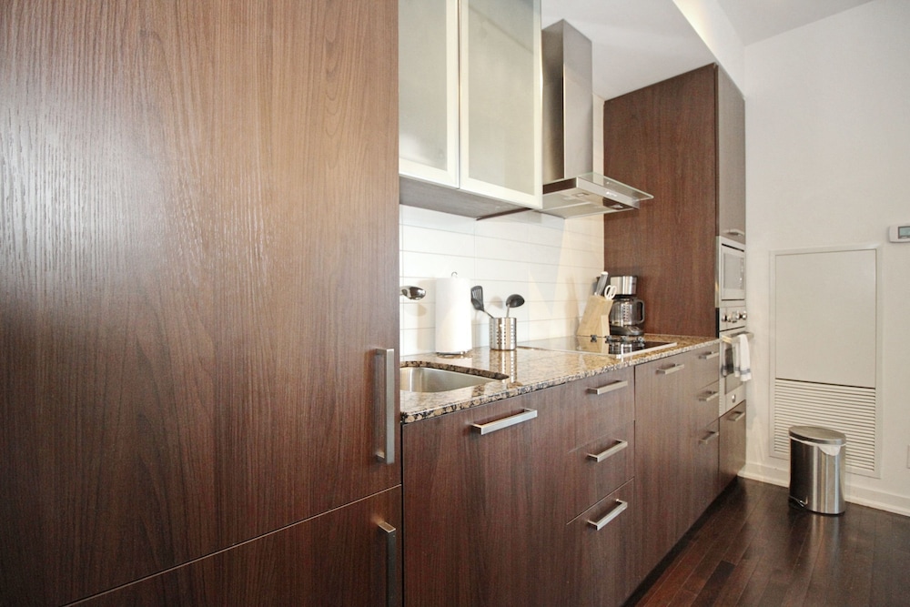 Presidential 3Br Condo - Core Downtown