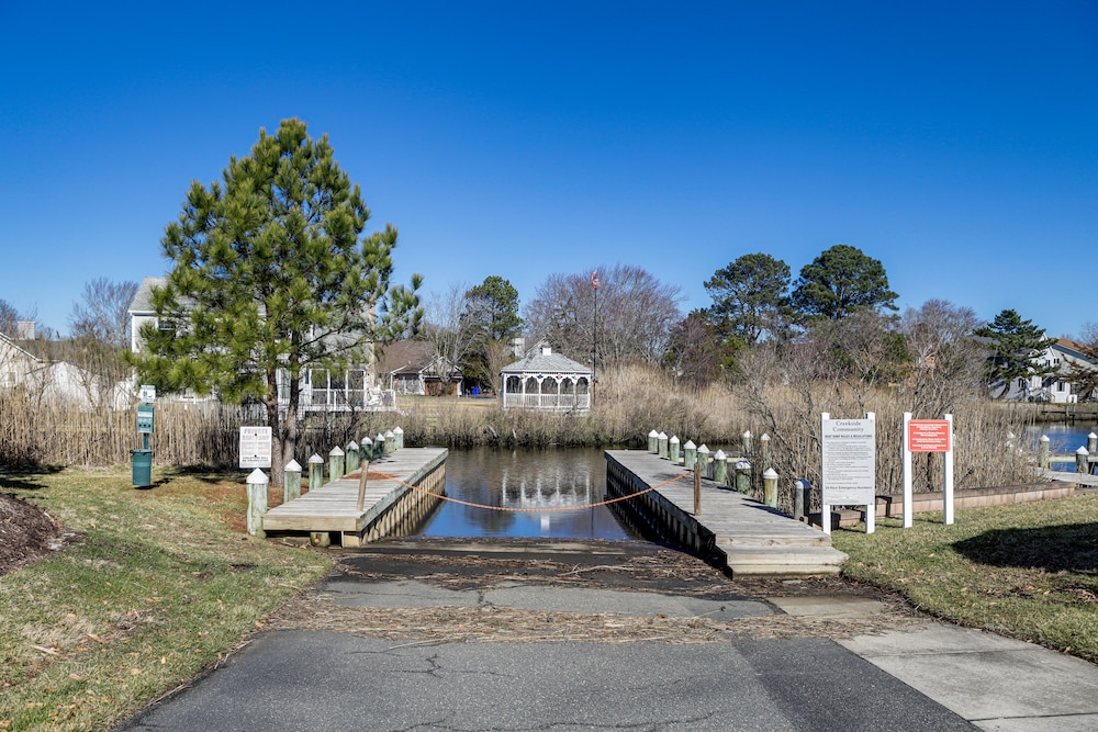 Millville Abode - Dock & Pool Access, Near Beaches view 4