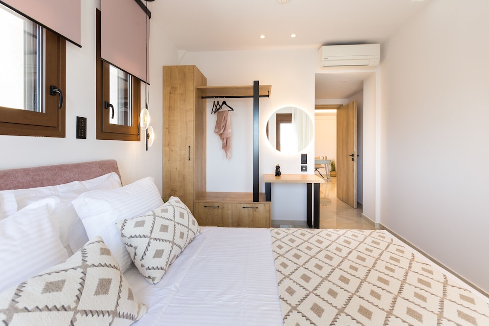 Villa Santa Irini 2 - With Heated Pool