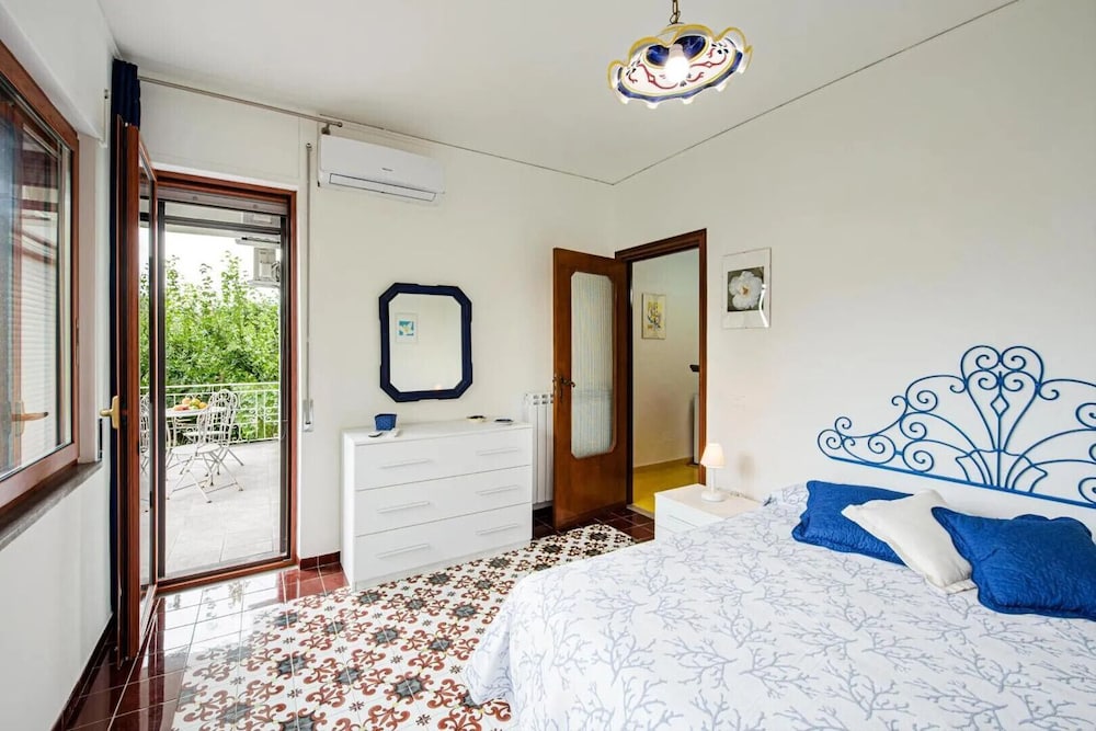 Estate4home - Villa Louise