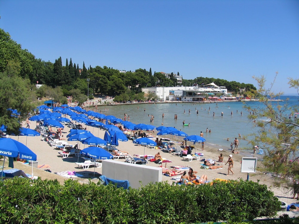 Split Vacations - Apartment and Room Columbo - Property Image 7