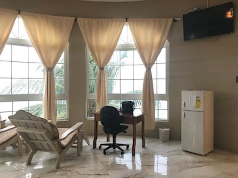 Waters Edge Guest House