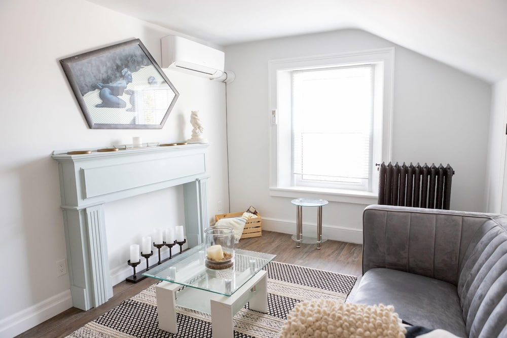 Modern Apt Neardowntown Ideal for Long Stays - U3