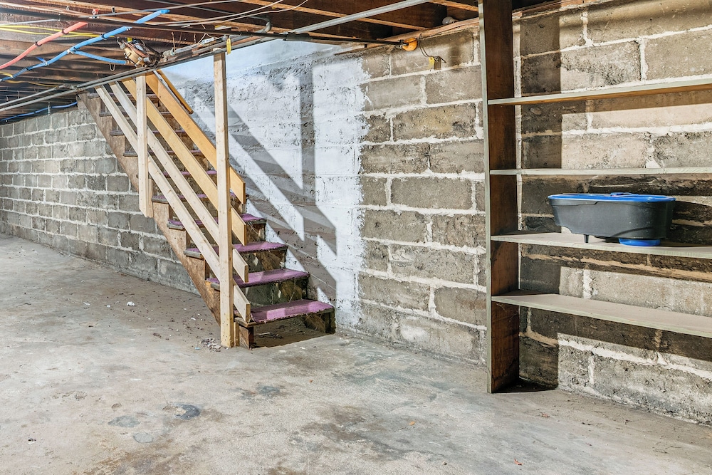 1 Block to Main Street: Dtwn Stroudsburg Townhome!